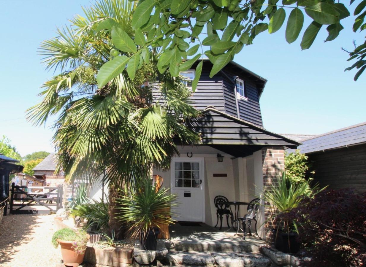 Hunston Mill Self Catering Dog Stay For Free 치체스터 외부 사진