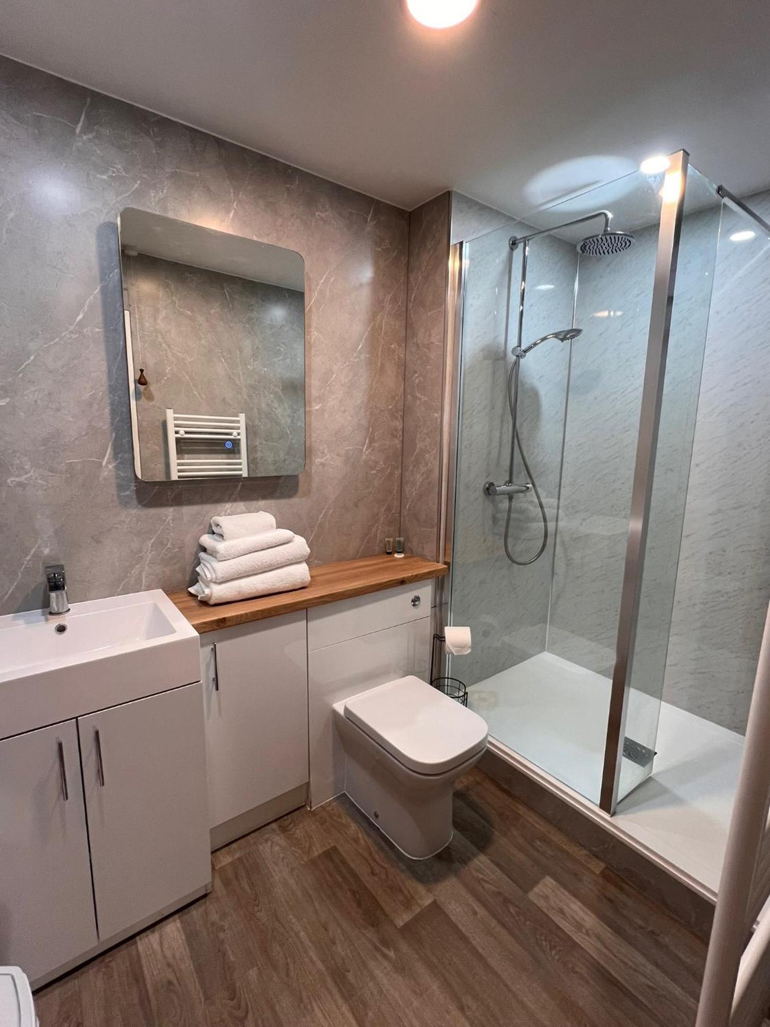 Hunston Mill Self Catering Dog Stay For Free 치체스터 외부 사진