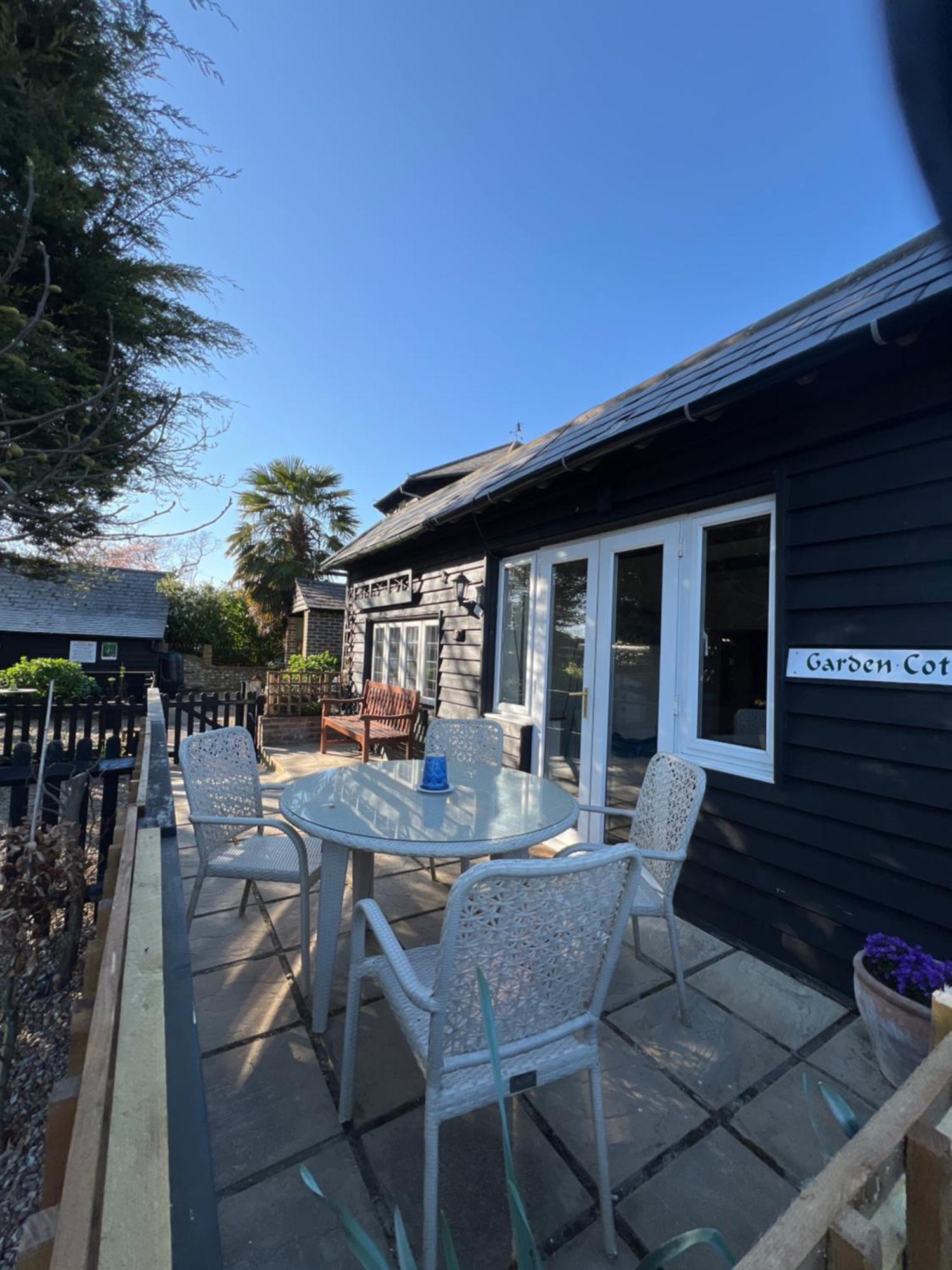 Hunston Mill Self Catering Dog Stay For Free 치체스터 외부 사진