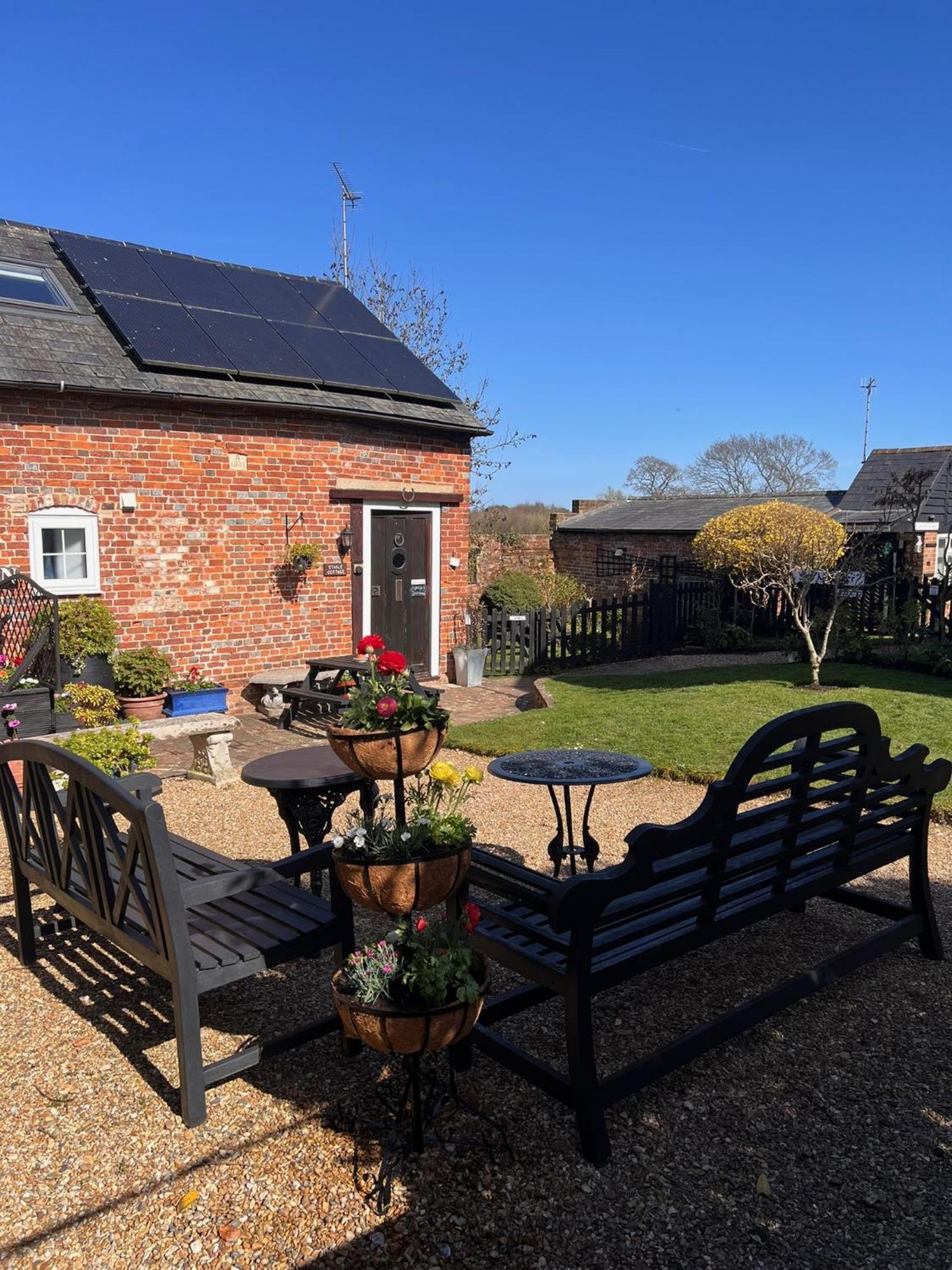 Hunston Mill Self Catering Dog Stay For Free 치체스터 외부 사진